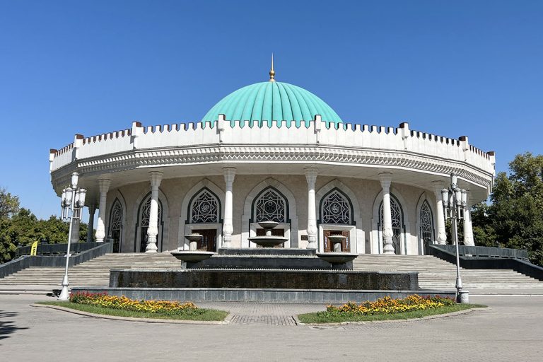 From Monuments to Markets: One Day in Tashkent Itinerary